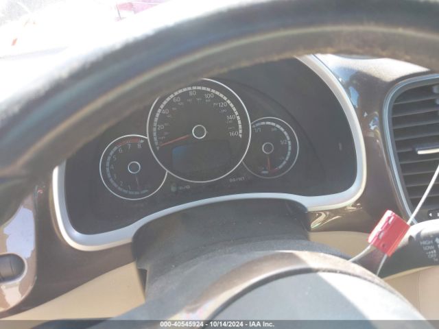 3VW507AT7FM815306 Volkswagen Beetle 1.8t