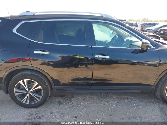Nissan ROGUE SV 2019 5N1AT2MT0KC765363 Image 14