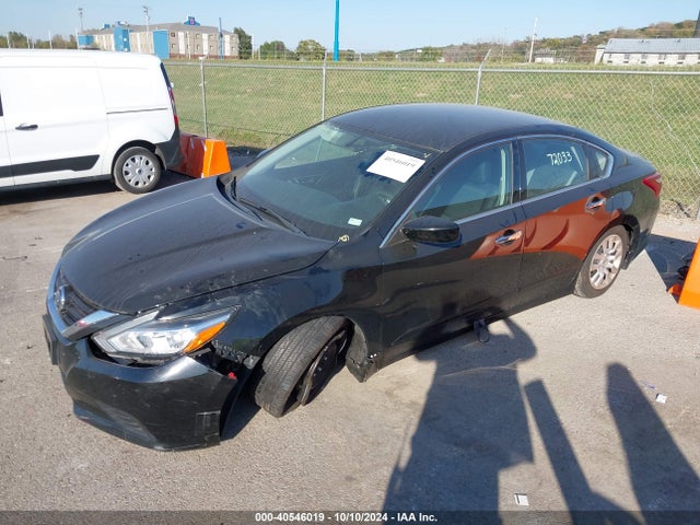Nissan Altima 2.5 S 2018 1N4AL3AP9JC243126 Image 2