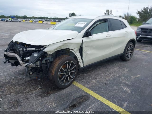 WDCTG4EB1FJ146527 Mercedes-Benz GLA 250