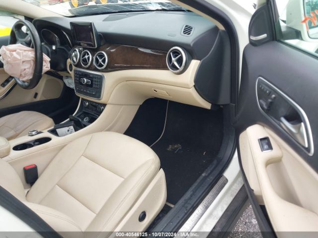 WDCTG4EB1FJ146527 Mercedes-Benz GLA 250