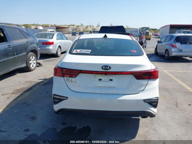 3KPF24AD7KE128906 KIA Forte Lxs