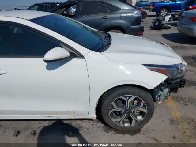 3KPF24AD7KE128906 KIA Forte Lxs