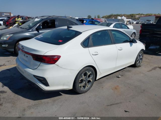 3KPF24AD7KE128906 KIA Forte Lxs