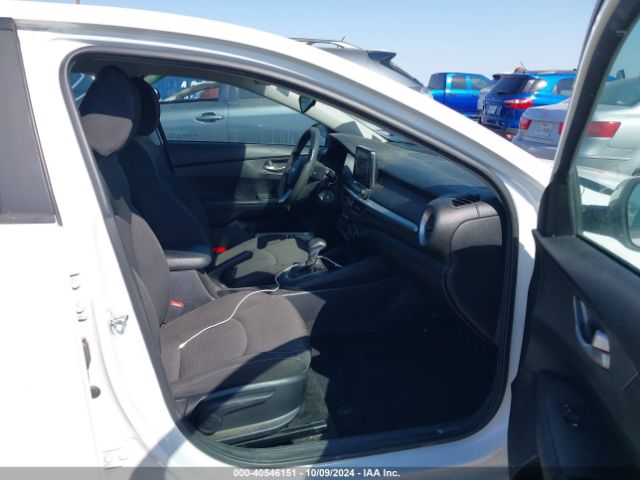 3KPF24AD7KE128906 KIA Forte Lxs