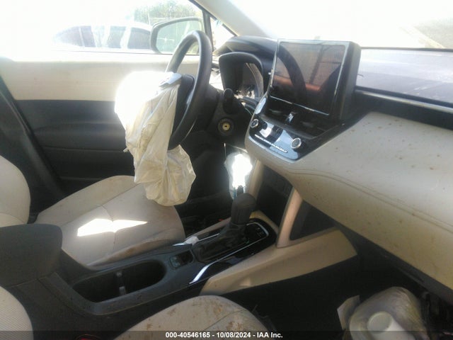 Toyota Corolla Cross L 2024 7MUAAAAG2RV092845 Image 5