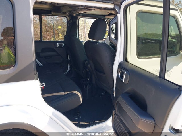 1C4HJXEN7LW180298 Jeep Wrangler Unlimited Sahara 4x4