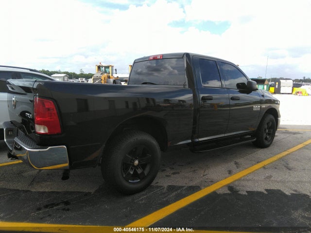 1C6RR7FT8HS554322 RAM 1500 Tradesman Quad Cab 4x4 6'4 Box