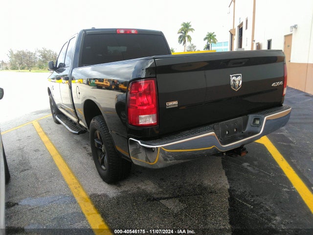 1C6RR7FT8HS554322 RAM 1500 Tradesman Quad Cab 4x4 6'4 Box