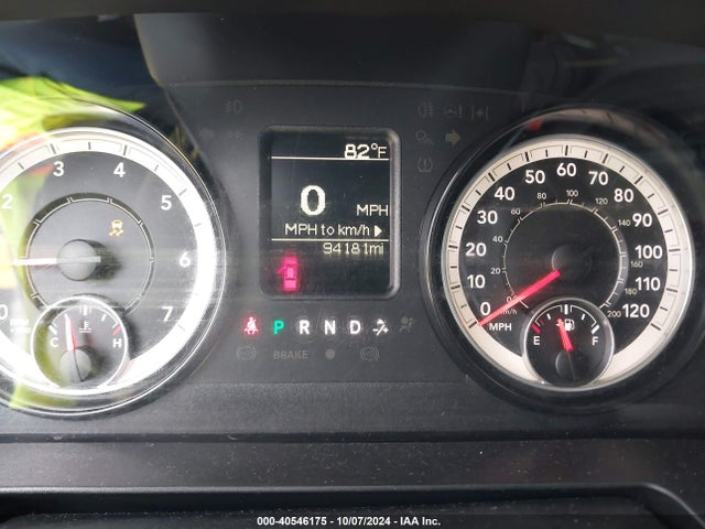 1C6RR7FT8HS554322 RAM 1500 Tradesman Quad Cab 4x4 6'4 Box