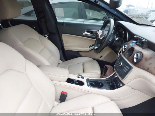 WDCTG4EB8HJ304252 Mercedes-Benz GLA 250