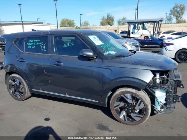 KNDJ53AU2P7882444 KIA Soul Gt-line