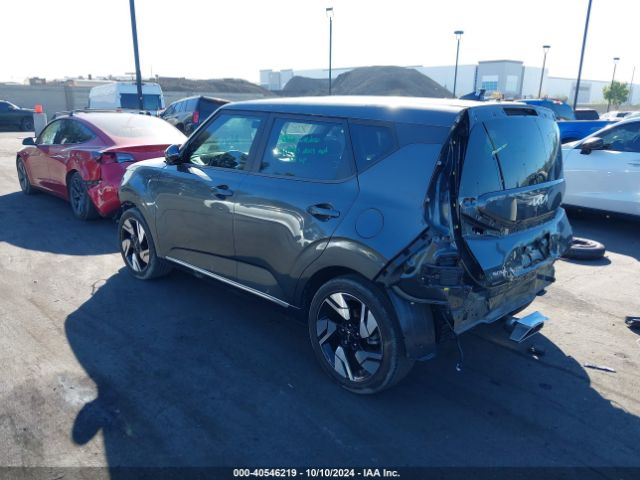 KNDJ53AU2P7882444 KIA Soul Gt-line