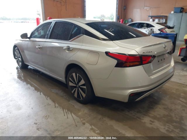 1N4BL4DV9NN315537 Nissan Altima Sv Fwd
