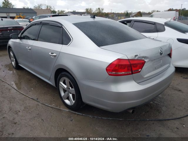 1VWAS7A35EC033806 Volkswagen Passat 1.8t Wolfsburg Edition