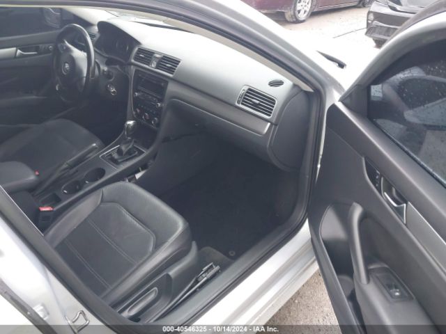 1VWAS7A35EC033806 Volkswagen Passat 1.8t Wolfsburg Edition