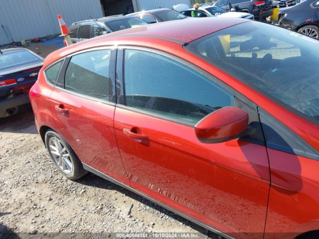 1FADP3K25JL329408 Ford FOCUS SE