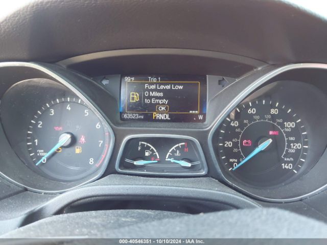 1FADP3K25JL329408 Ford FOCUS SE
