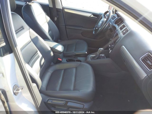 3VWDB7AJ9HM247051 Volkswagen Jetta 1.4t Se