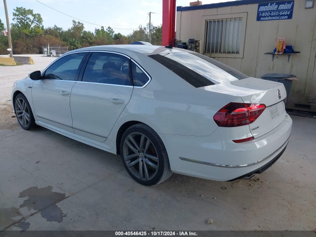 1VWDT7A30HC073550 Volkswagen Passat 1.8t R-line