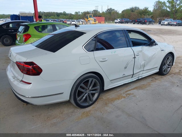 1VWDT7A30HC073550 Volkswagen Passat 1.8t R-line