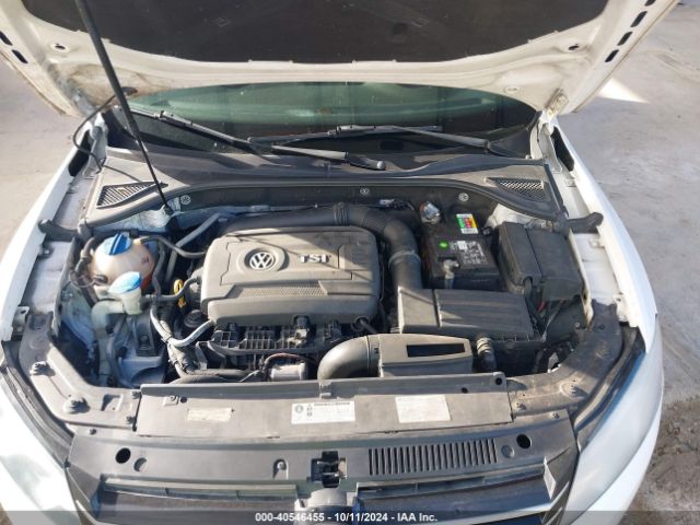 1VWAT7A35FC054931 Volkswagen Passat 1.8t Wolfsburg Edition