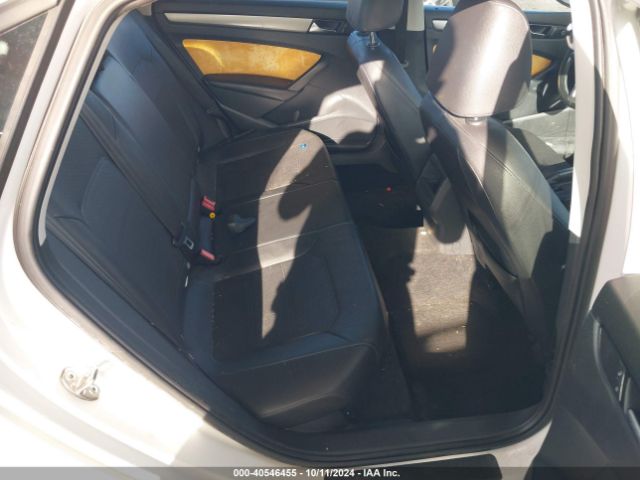 1VWAT7A35FC054931 Volkswagen Passat 1.8t Wolfsburg Edition