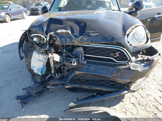 2017 MINI COUNTRYMAN WMZYT5C36H3B67215 Photo 5