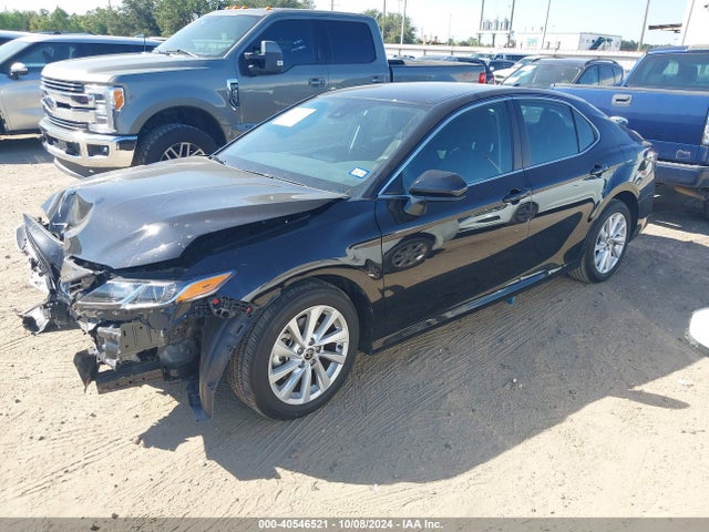 Toyota CAMRY LE 2024 4T1C11AK7RU248196 Image 2