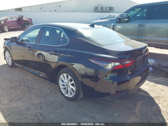 Toyota CAMRY LE 2024 4T1C11AK7RU248196 Image 3