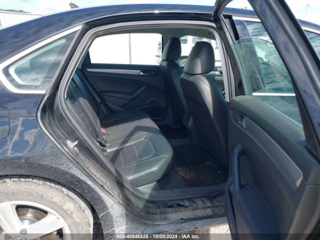 1VWAT7A35FC101133 Volkswagen Passat 1.8t Limited Edition