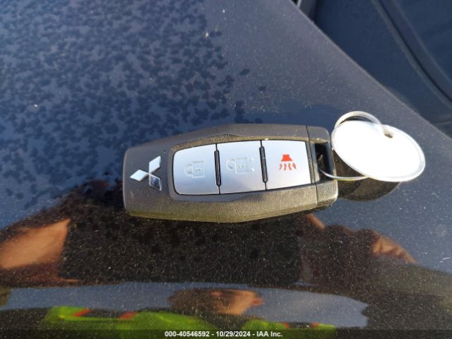 2022 MITSUBISHI OUTLANDER JA4J4TA83NZ033263 Photo 10