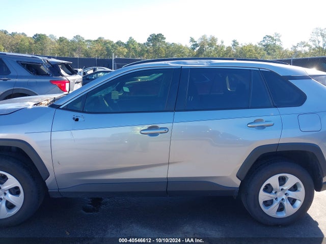 Toyota RAV4 LE 2019 JTMH1RFV6KD517323 Image 14
