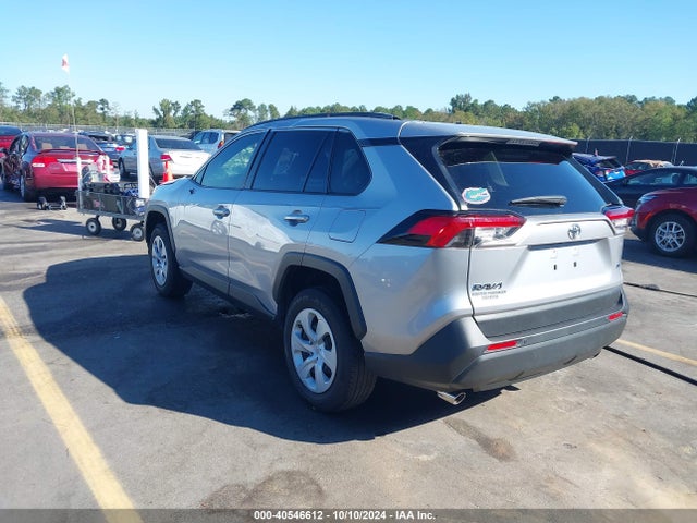 Toyota RAV4 LE 2019 JTMH1RFV6KD517323 Image 3