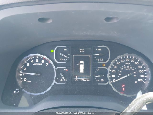 5TFUY5F18JX700736 Toyota Tundra Sr5 5.7l V8