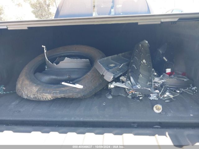 5TFUY5F18JX700736 Toyota Tundra Sr5 5.7l V8