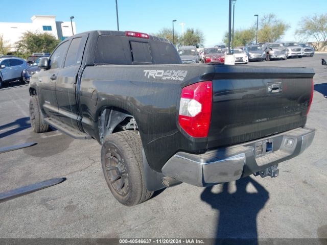 5TFUY5F18JX700736 Toyota Tundra Sr5 5.7l V8