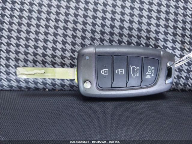 KM8K1CAA7KU292381 Hyundai Kona Se