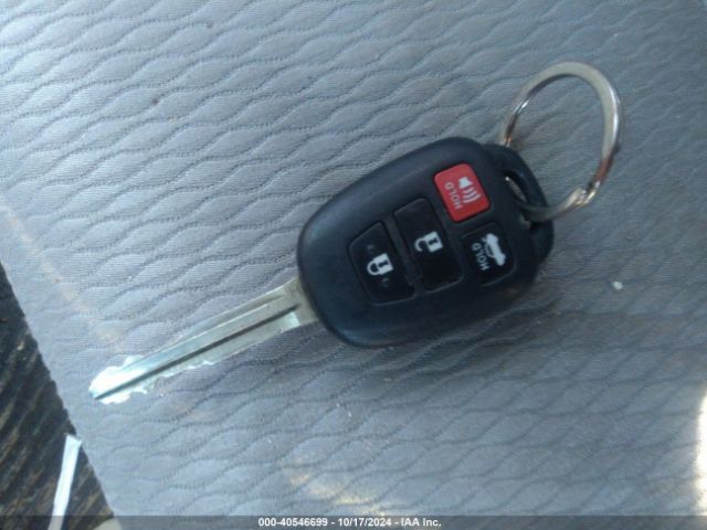 2T1BURHE2GC685474 Toyota COROLLA LE