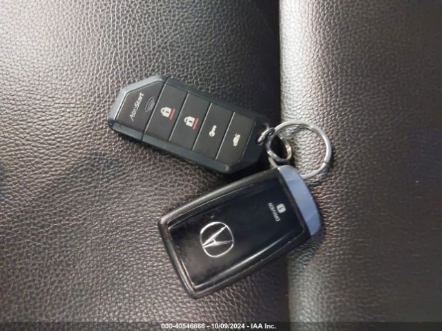 19UUB1F35HA003227 Acura TLX