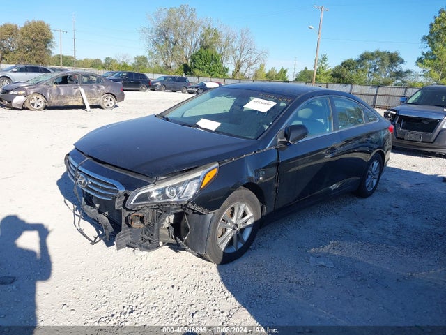 Hyundai SONATA SE 2015 5NPE24AF5FH244782 Image 2