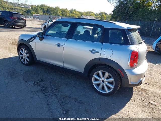 2013 MINI COUNTRYMAN WMWZC3C51DWP22617 Photo 2