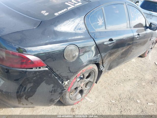 SAJAR4FX4JCP30727 Jaguar Xe 25t