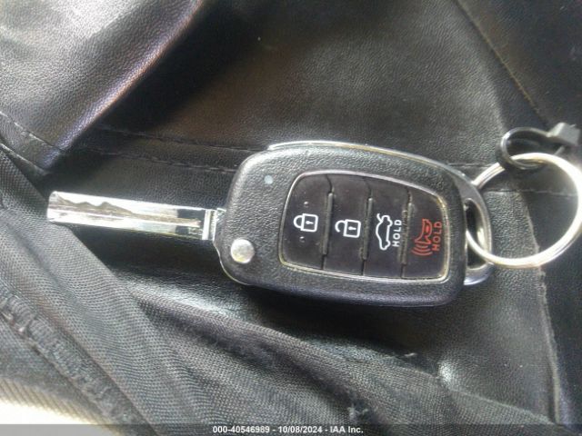 5NPE24AF7JH683233 Hyundai SONATA SE