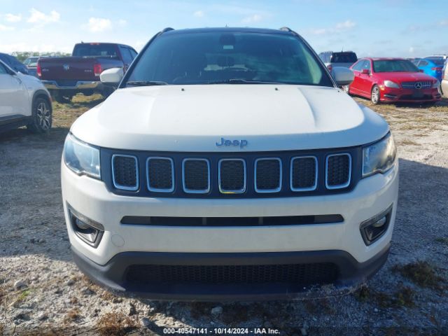 3C4NJCBB1KT856271 Jeep Compass Latitude Fwd