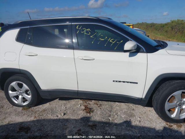 3C4NJCBB1KT856271 Jeep Compass Latitude Fwd