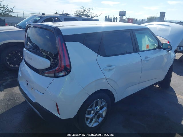 KIA SOUL LX 2023 KNDJ23AU1P7862081 Image 4