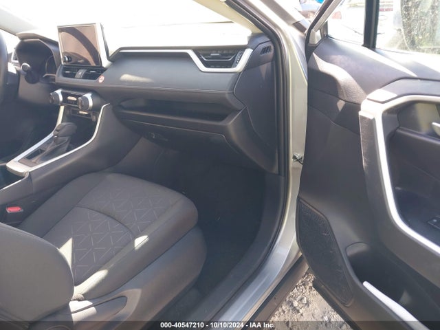 Toyota Rav4 Xle 2024 2T3W1RFV4RW303838 Image 5