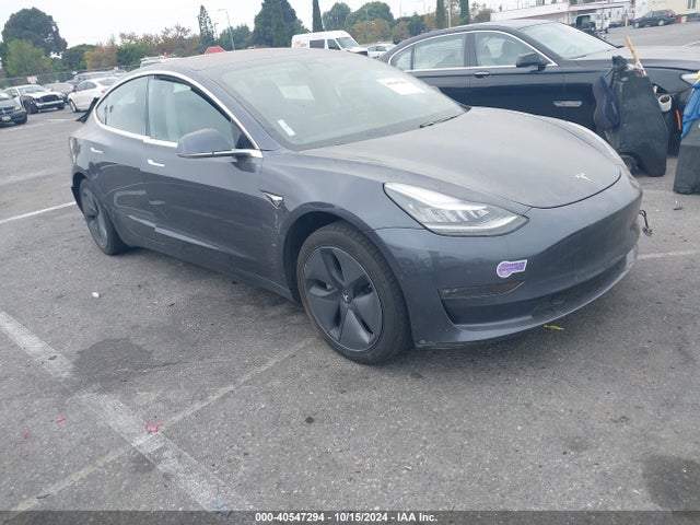 2018 TESLA MODEL 3 5YJ3E1EA8JF123909 Photo 0