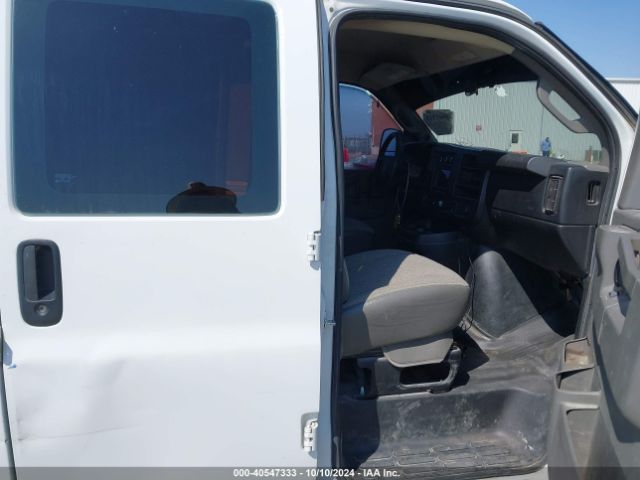 1GTW7AFF0H1913760 GMC Savana 2500 Work Van